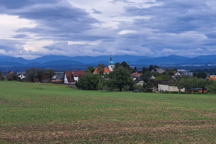 Malé obce dostanou od  Moravskoslezského kraje peníze na cesty, chodníky, úpravu veřejného prostranství i por