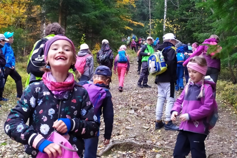 Kraj navýšil podporu pro volnočasové aktivity. Pomůže téměř stovce projektů pro děti a mladé lidi