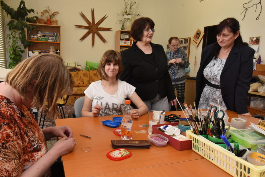 Více než tři miliardy korun rozdělil kraj sociálním službám