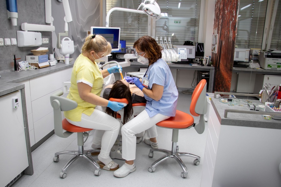 Moravskoslezský kraj nenechá lidi s bolavými zuby trpět. Zubní pohotovost v Ostravě zajistí i příští rok